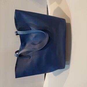 Reversible Blue Tote Bag Pebbled Faux Leather Dark & Light Blue Magnetic Closure